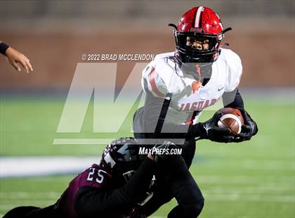 Thumbnail 1 in Horn vs Wylie (UIL 6A D1 Bi-District Playoff) photogallery.