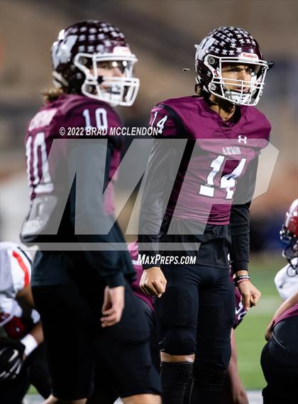 Thumbnail 2 in Horn vs Wylie (UIL 6A D1 Bi-District Playoff) photogallery.