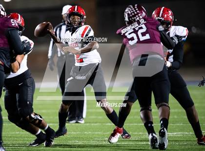 Thumbnail 3 in Horn vs Wylie (UIL 6A D1 Bi-District Playoff) photogallery.