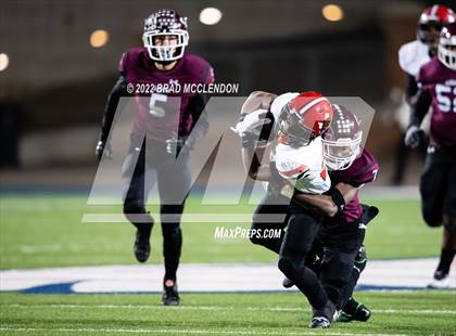 Thumbnail 2 in Horn vs Wylie (UIL 6A D1 Bi-District Playoff) photogallery.