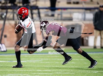 Thumbnail 1 in Horn vs Wylie (UIL 6A D1 Bi-District Playoff) photogallery.