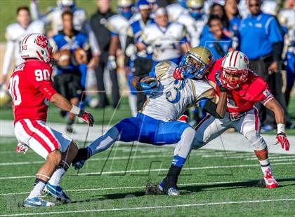 Thumbnail 3 in Katy vs. Fort Bend Elkins (UIL 5A Regional Playoff) photogallery.