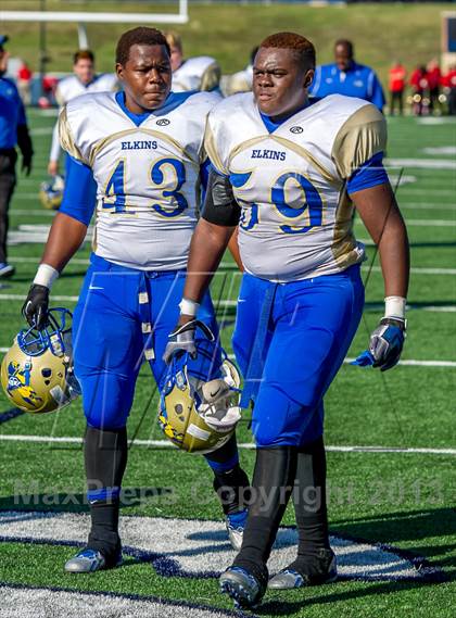 Thumbnail 1 in Katy vs. Fort Bend Elkins (UIL 5A Regional Playoff) photogallery.