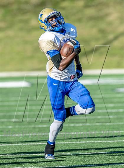 Thumbnail 2 in Katy vs. Fort Bend Elkins (UIL 5A Regional Playoff) photogallery.
