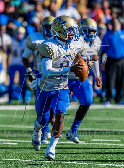Thumbnail 3 in Katy vs. Fort Bend Elkins (UIL 5A Regional Playoff) photogallery.