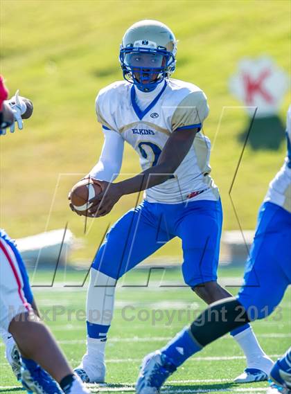 Thumbnail 1 in Katy vs. Fort Bend Elkins (UIL 5A Regional Playoff) photogallery.