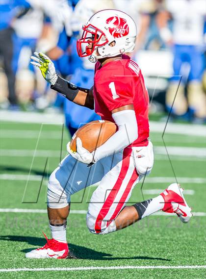 Thumbnail 1 in Katy vs. Fort Bend Elkins (UIL 5A Regional Playoff) photogallery.