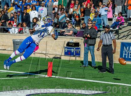 Thumbnail 2 in Katy vs. Fort Bend Elkins (UIL 5A Regional Playoff) photogallery.
