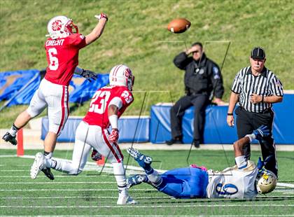 Thumbnail 2 in Katy vs. Fort Bend Elkins (UIL 5A Regional Playoff) photogallery.