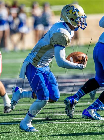 Thumbnail 3 in Katy vs. Fort Bend Elkins (UIL 5A Regional Playoff) photogallery.