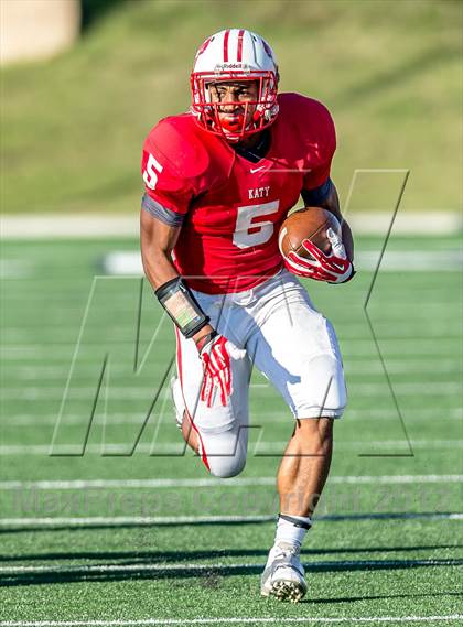Thumbnail 1 in Katy vs. Fort Bend Elkins (UIL 5A Regional Playoff) photogallery.