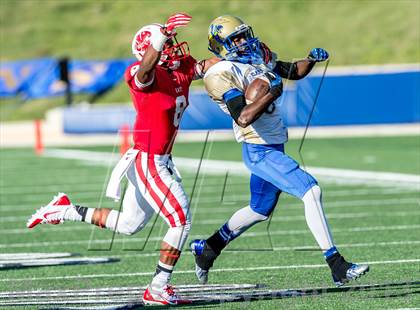 Thumbnail 1 in Katy vs. Fort Bend Elkins (UIL 5A Regional Playoff) photogallery.