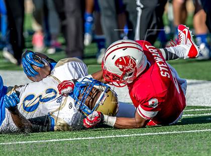 Thumbnail 2 in Katy vs. Fort Bend Elkins (UIL 5A Regional Playoff) photogallery.