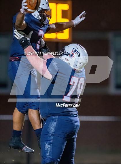 Thumbnail 2 in Douglas Byrd @ Terry Sanford photogallery.