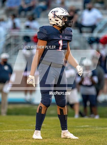 Thumbnail 2 in Douglas Byrd @ Terry Sanford photogallery.
