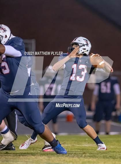 Thumbnail 1 in Douglas Byrd @ Terry Sanford photogallery.