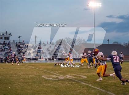 Thumbnail 1 in Douglas Byrd @ Terry Sanford photogallery.