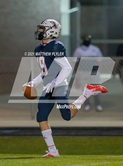 Thumbnail 1 in Douglas Byrd @ Terry Sanford photogallery.