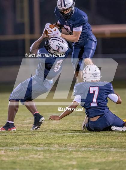Thumbnail 3 in Douglas Byrd @ Terry Sanford photogallery.