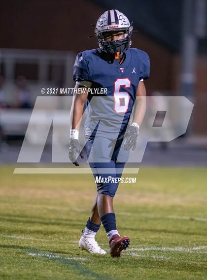 Thumbnail 3 in Douglas Byrd @ Terry Sanford photogallery.