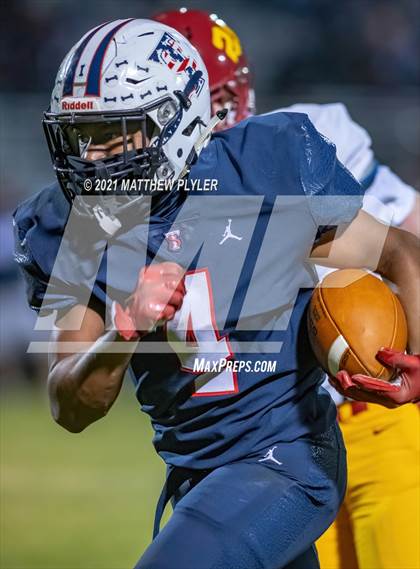 Thumbnail 2 in Douglas Byrd @ Terry Sanford photogallery.