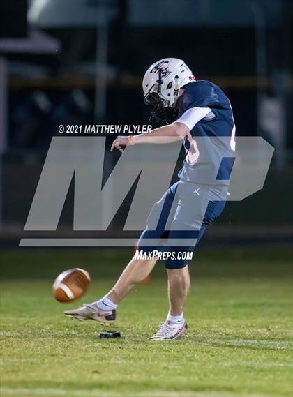 Thumbnail 3 in Douglas Byrd @ Terry Sanford photogallery.