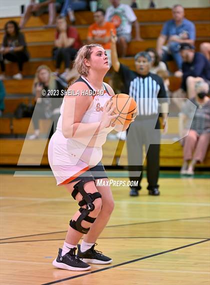 Thumbnail 2 in Northeast @ Seminole (FHSAA District Tournament 5A District 9) photogallery.