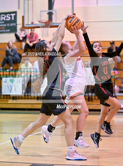 Thumbnail 2 in Northeast @ Seminole (FHSAA District Tournament 5A District 9) photogallery.