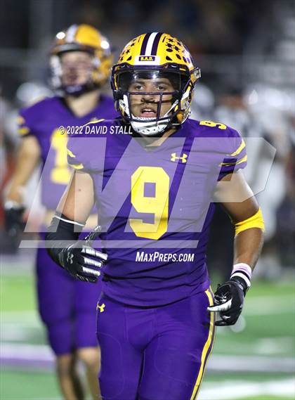 Thumbnail 1 in La Grange vs. Madisonville (UIL 4A-2 Bi-District Playoff) photogallery.