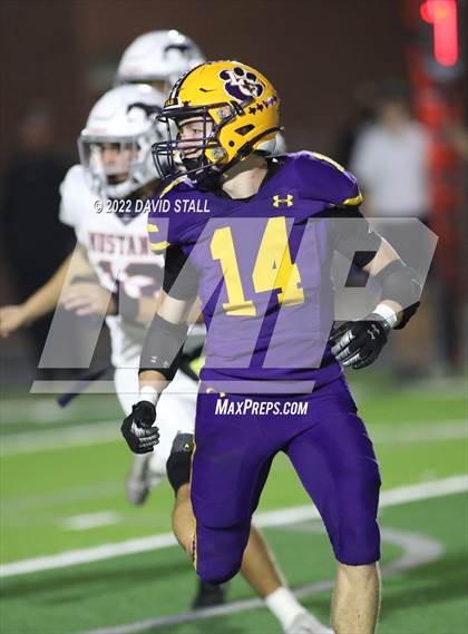 Thumbnail 2 in La Grange vs. Madisonville (UIL 4A-2 Bi-District Playoff) photogallery.