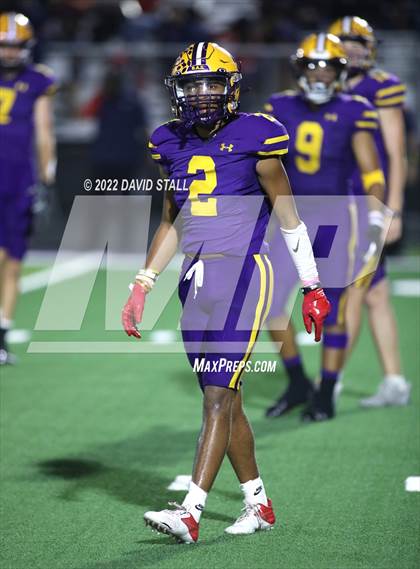 Thumbnail 3 in La Grange vs. Madisonville (UIL 4A-2 Bi-District Playoff) photogallery.