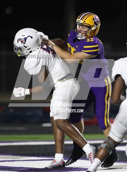 Thumbnail 2 in La Grange vs. Madisonville (UIL 4A-2 Bi-District Playoff) photogallery.