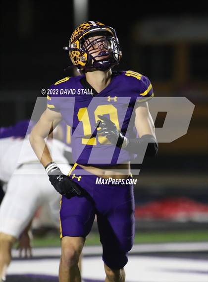 Thumbnail 1 in La Grange vs. Madisonville (UIL 4A-2 Bi-District Playoff) photogallery.