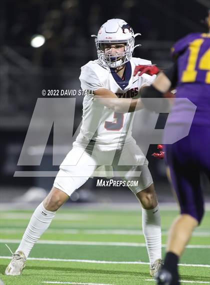 Thumbnail 2 in La Grange vs. Madisonville (UIL 4A-2 Bi-District Playoff) photogallery.