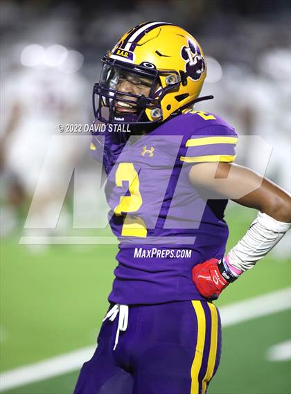 Thumbnail 2 in La Grange vs. Madisonville (UIL 4A-2 Bi-District Playoff) photogallery.