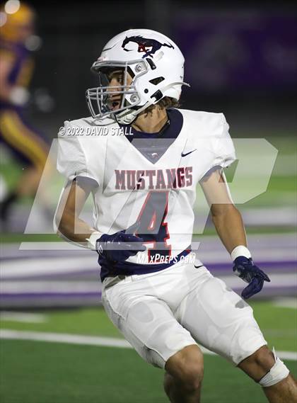 Thumbnail 3 in La Grange vs. Madisonville (UIL 4A-2 Bi-District Playoff) photogallery.