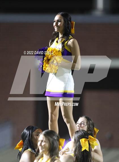 Thumbnail 1 in La Grange vs. Madisonville (UIL 4A-2 Bi-District Playoff) photogallery.