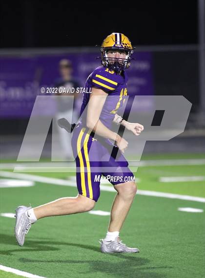 Thumbnail 3 in La Grange vs. Madisonville (UIL 4A-2 Bi-District Playoff) photogallery.