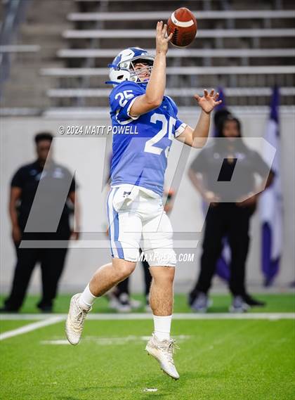 Thumbnail 1 in Katy Taylor vs. Morton Ranch photogallery.