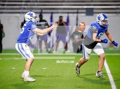 Thumbnail 2 in Katy Taylor vs. Morton Ranch photogallery.