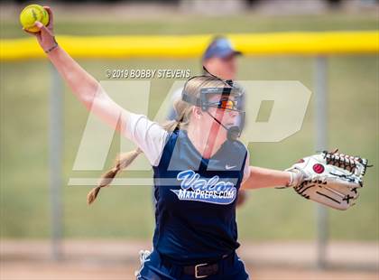 Thumbnail 1 in Valor Christian @ Falcon photogallery.