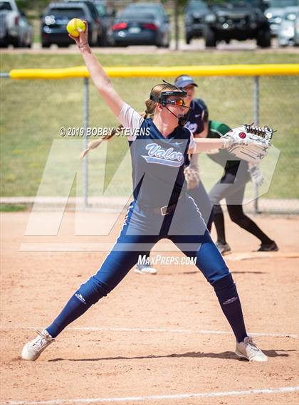 Thumbnail 1 in Valor Christian @ Falcon photogallery.