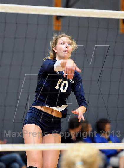 Thumbnail 2 in Oak Ridge vs. Nevada Union (Nor Cal Classic) photogallery.