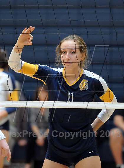 Thumbnail 2 in Oak Ridge vs. Nevada Union (Nor Cal Classic) photogallery.