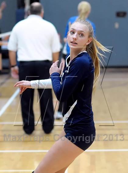 Thumbnail 1 in Oak Ridge vs. Nevada Union (Nor Cal Classic) photogallery.