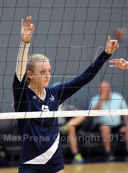 Thumbnail 3 in Oak Ridge vs. Nevada Union (Nor Cal Classic) photogallery.