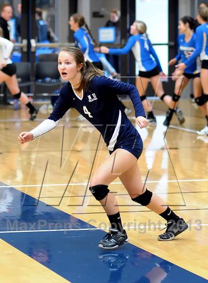 Thumbnail 3 in Oak Ridge vs. Nevada Union (Nor Cal Classic) photogallery.