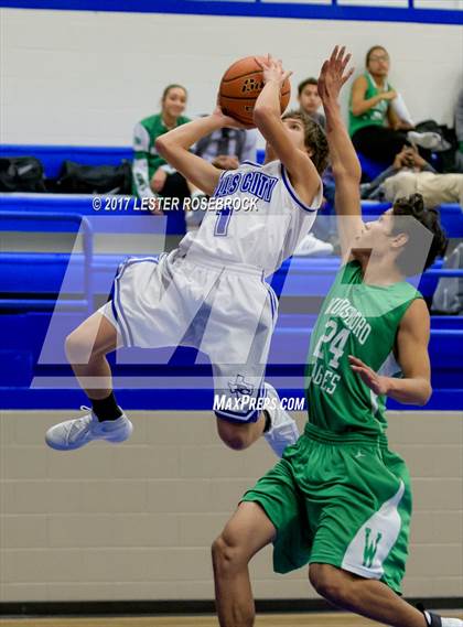 Thumbnail 2 in Woodsboro @ Falls City photogallery.