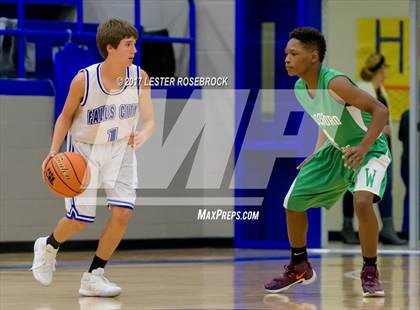 Thumbnail 1 in Woodsboro @ Falls City photogallery.