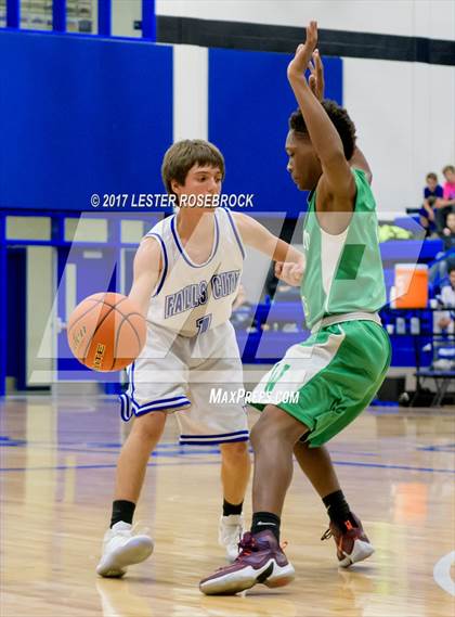 Thumbnail 2 in Woodsboro @ Falls City photogallery.